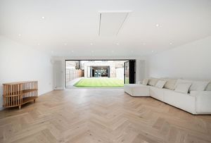 Photo 5- click for photo gallery